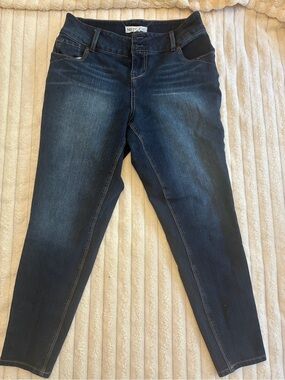 Meri Skye 12W Dark Wash Skinny Capri Ankle Jeans Plus Size Flattering Fit